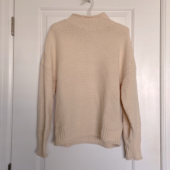 NWOT Zesica Mock Turtleneck Cream Sweater size S - Picture 1 of 5